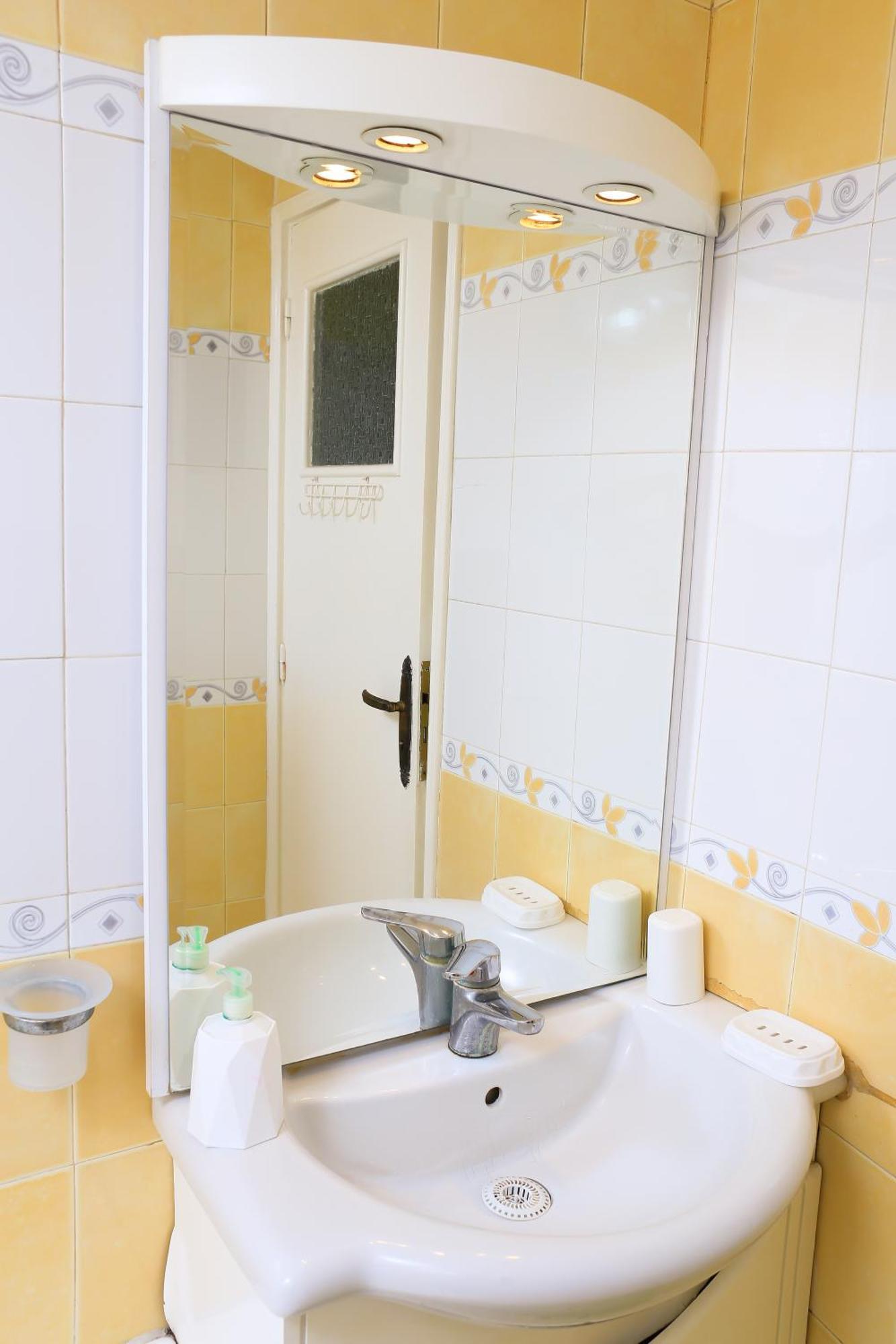 Appartement Haut Standing S+3 - Plein Centre Ville Tunis Eksteriør billede